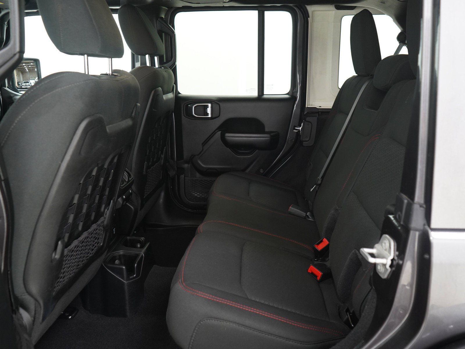 Used 2021 Granite Crystal Metallic Jeep Unlimited Rubicon 4x4 image 16