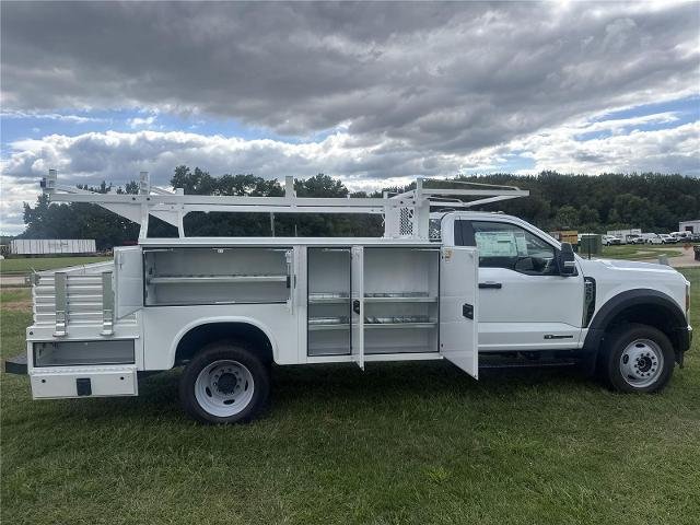 2025 Ford F-450 Super Duty Chassis Cab XL - Photo 25