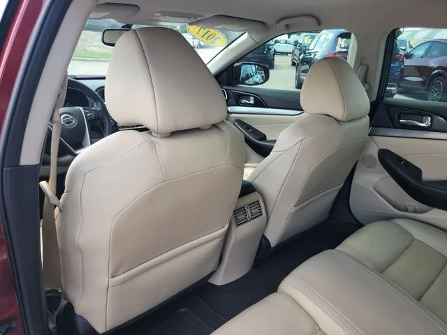 Used 2017 Red Nissan 3.5 SV image 13