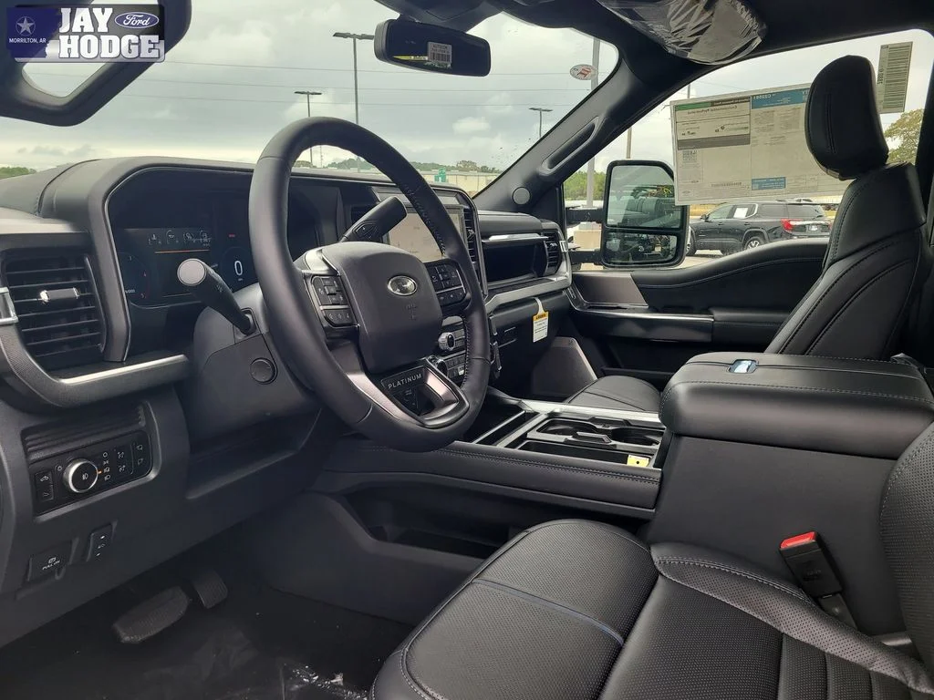 2026 Ford F-250 Super Duty Platinum - Photo 15