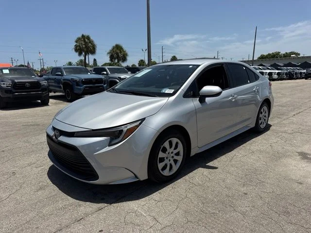 Used 2025 Silver Toyota LE image 7