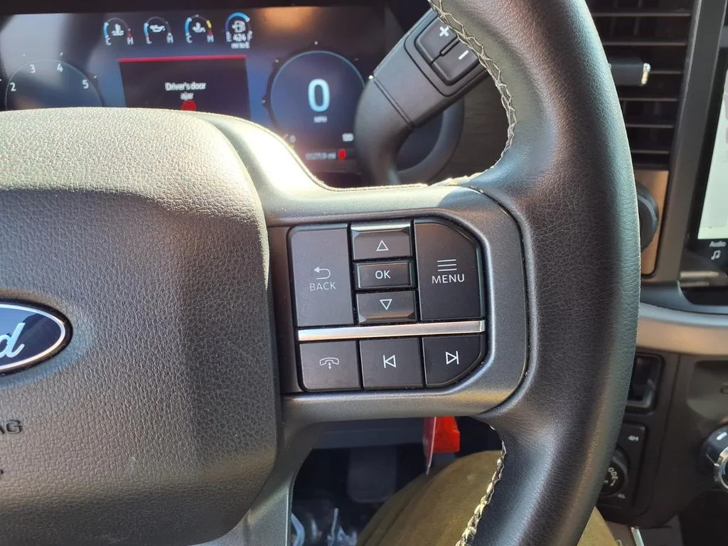Used 2024 Black Ford XLT image 14