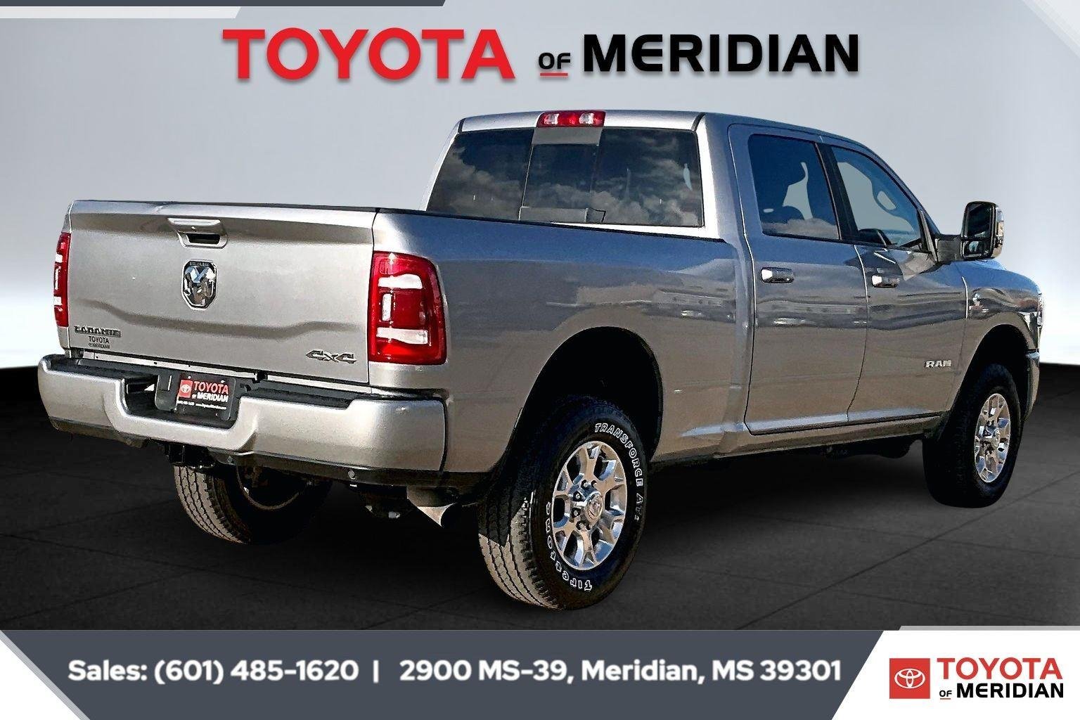 Used 2024 Billet Silver Metallic Clearcoat Ram Laramie image 11