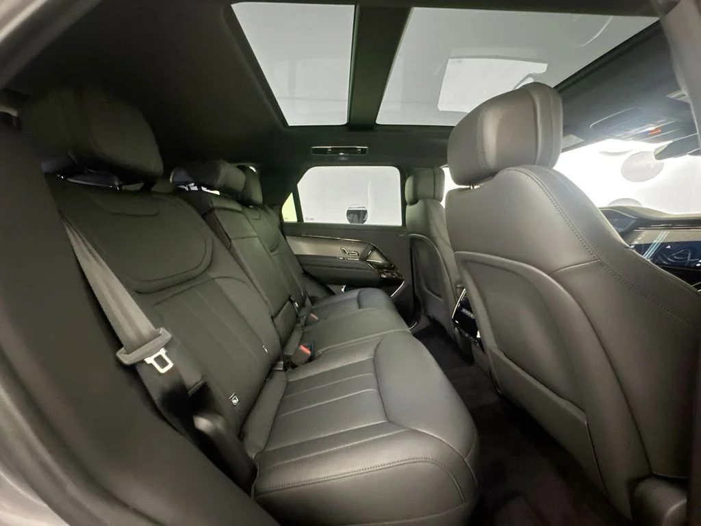 Certified Used 2025 Gray Land Rover SE image 26