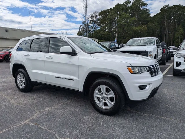 2017 Jeep Grand Cherokee Laredo