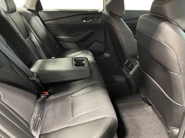 New 2026 Solar Silver Metallic Honda EX-L image 22