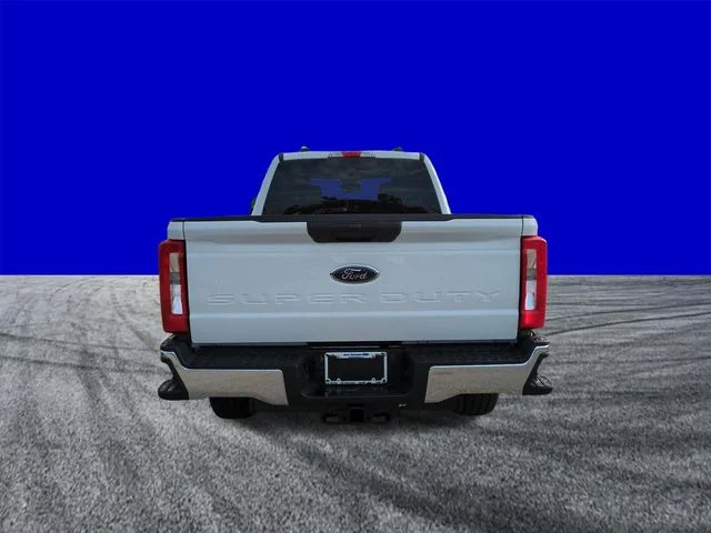 New 2026 Oxford White Ford F-350® XLT image 5