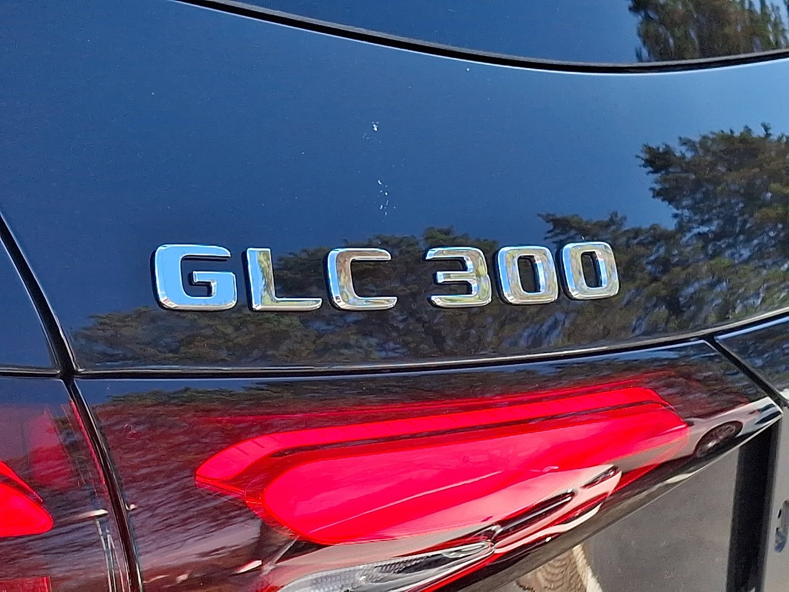 New 2026 Obsidian Black Metallic Mercedes-Benz GLC 300 image 42