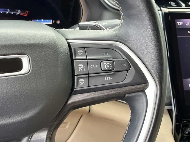 Used 2021 White Jeep Limited image 31