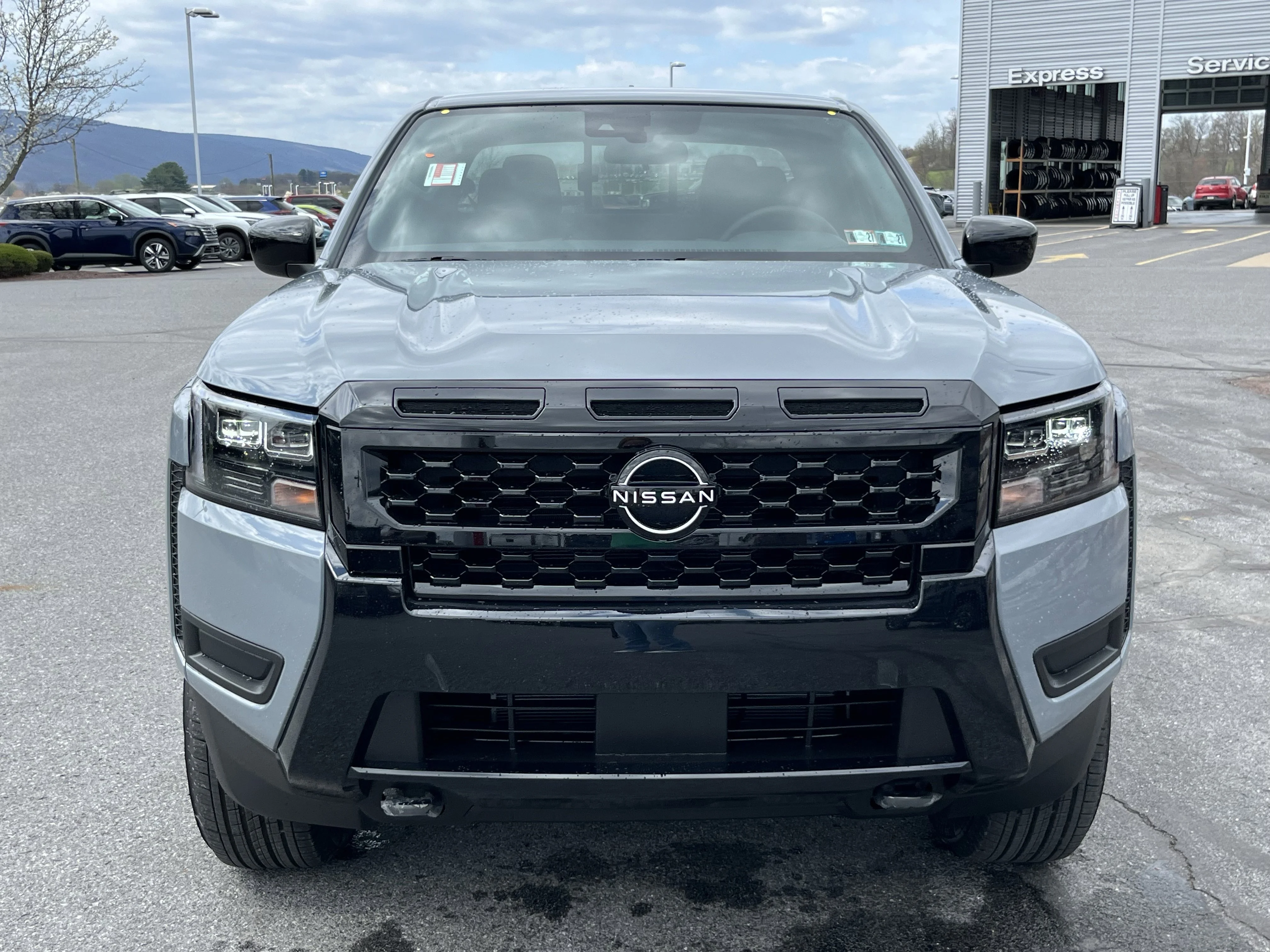 New 2026 Boulder Gray Pearl Nissan Crew Cab SV image 9