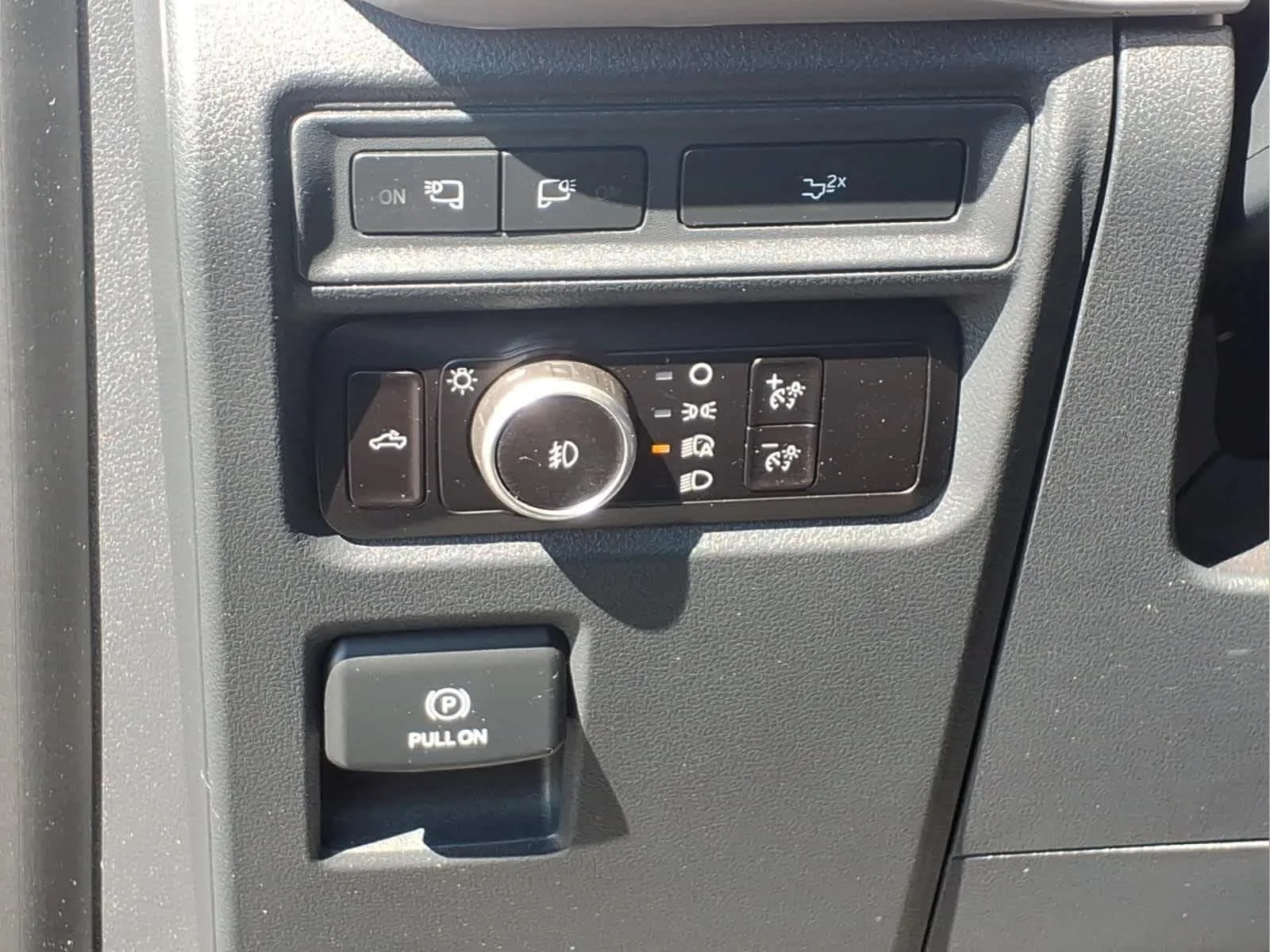 2023 Ford F-150 XLT - Photo 13