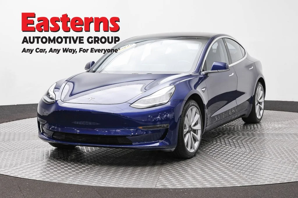 Used 2018 Blue Tesla Long Range image 1