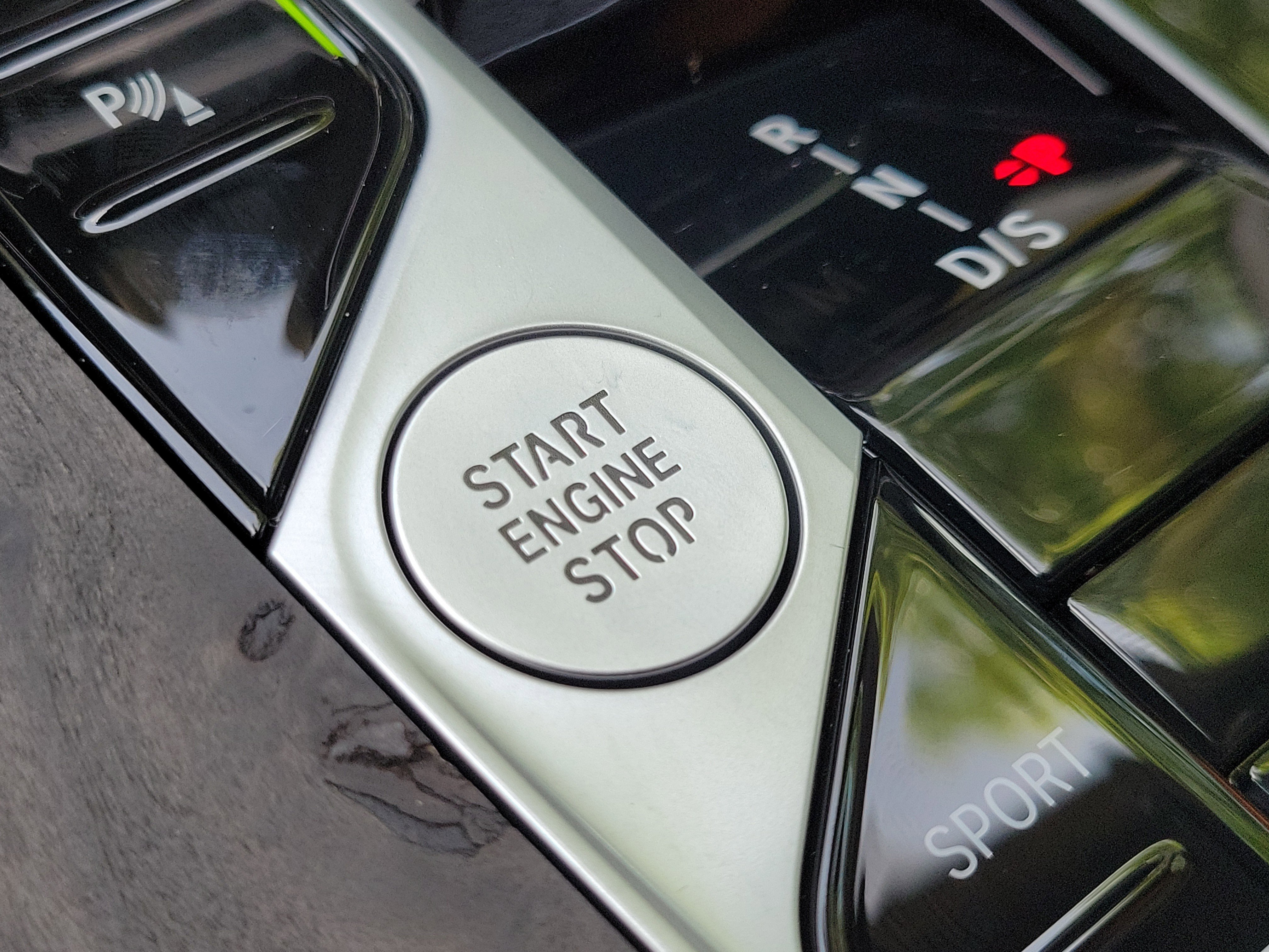 New 2026 Skyscraper Grey Metallic BMW sDrive40i image 31
