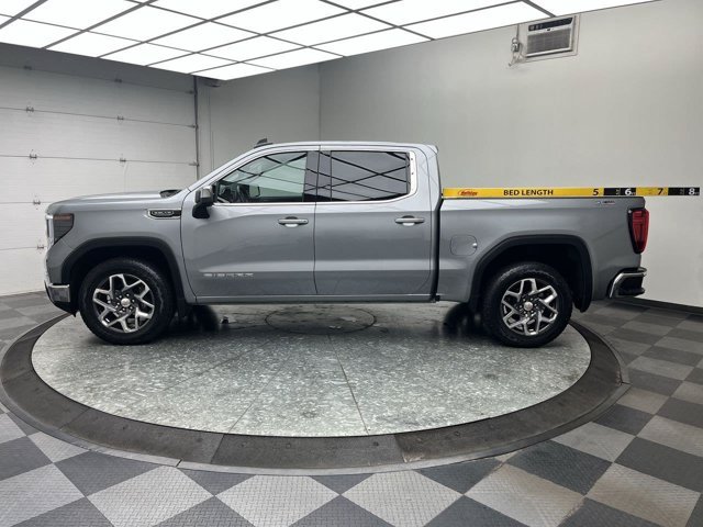 Used 2023 Sterling Metallic GMC SLE image 7