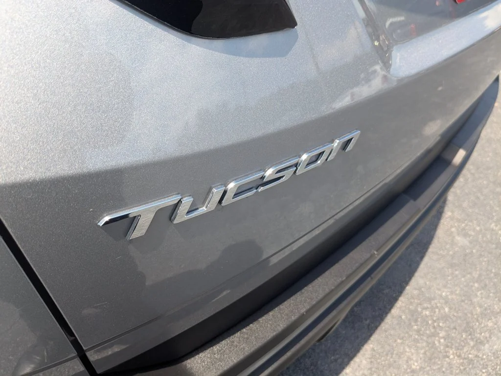 Used 2022 Shimmering Silver Hyundai SEL image 27