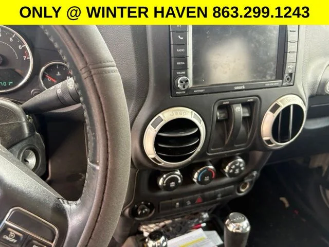 Used 2018 Beige Jeep Sahara image 9