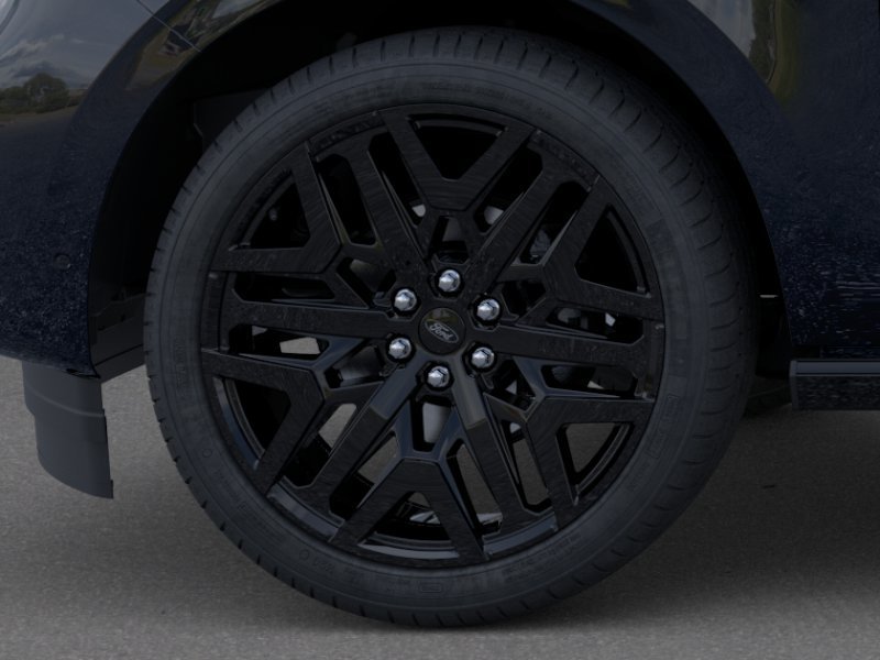 New 2026 Agate Black Metallic Ford Platinum® image 19