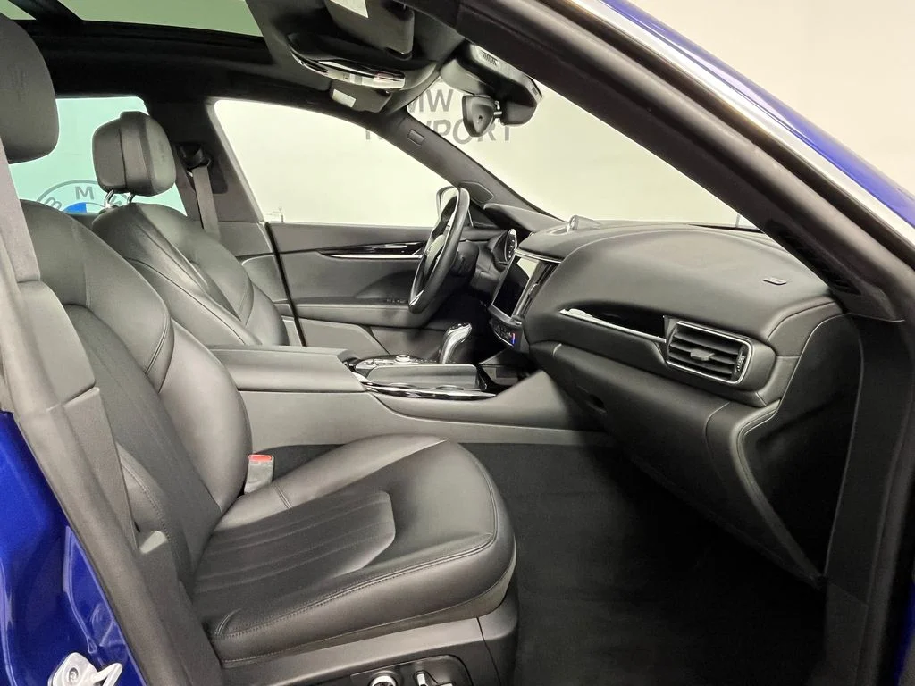 Used 2022 Blue Maserati Modena image 24