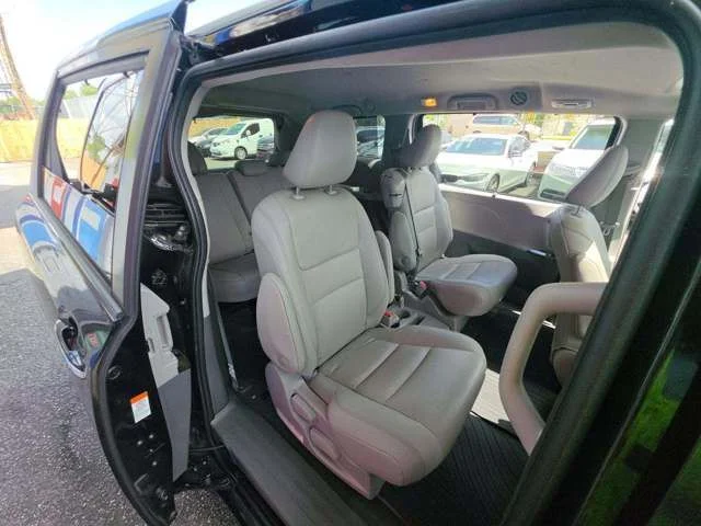 Used 2020 Black Toyota XLE image 6