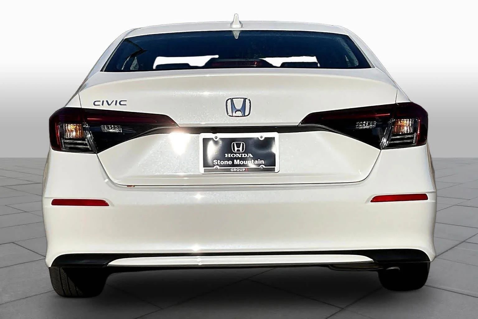 New 2026 Platinum White Pearl Honda LX image 4