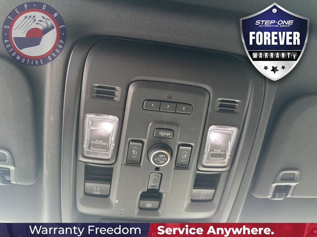 Used 2024 Beige Chevrolet High Country image 27