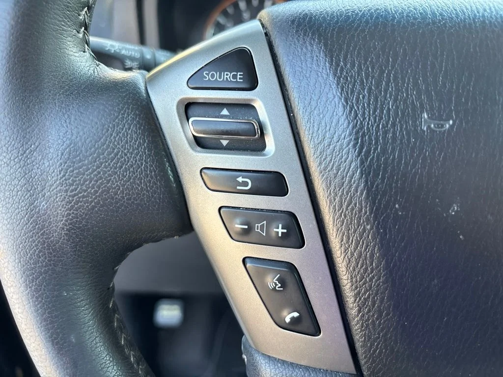 Used 2015 Black Nissan Platinum image 20