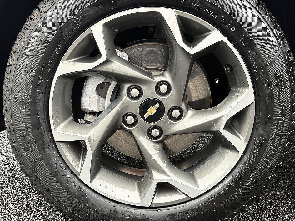 Used 2024 Sterling Gray Metallic Chevrolet LT image 8