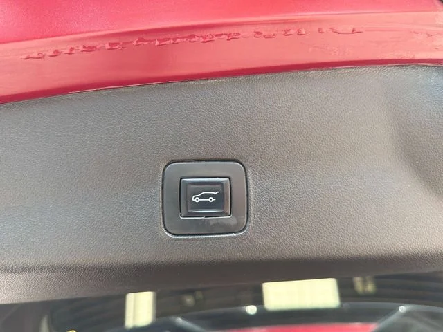 Used 2022 Red Chevrolet RS image 13