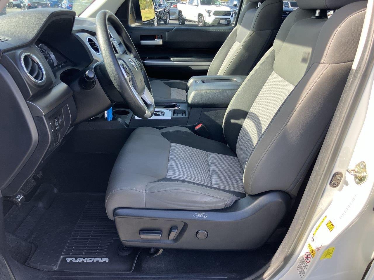 Used 2017 White (Super White) Toyota SR5 Double Cab 6.5 FT. image 12