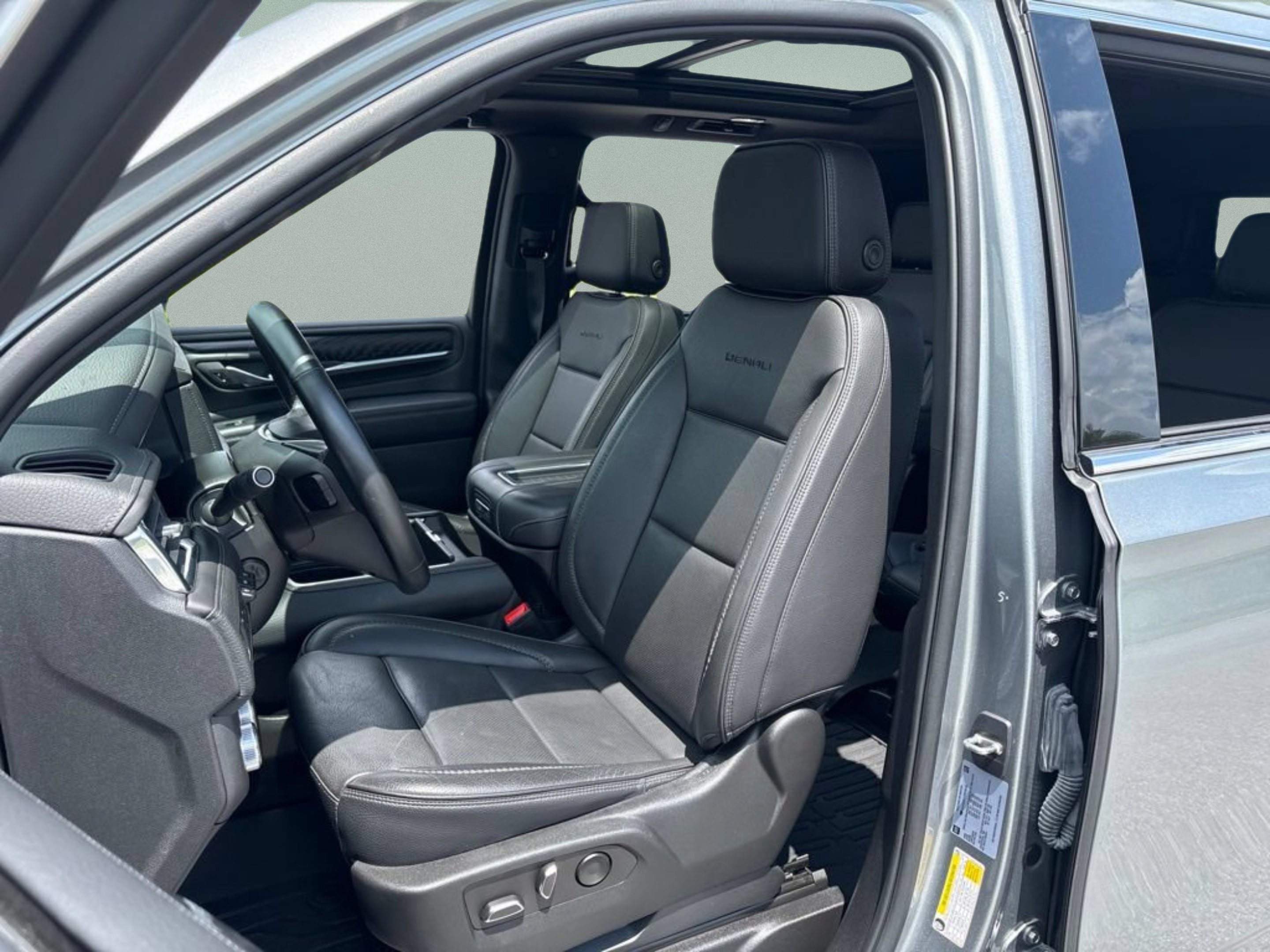 Used 2023 Sterling Metallic GMC Denali image 23