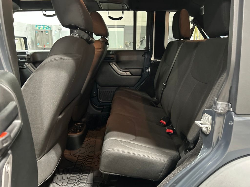 Used 2018 Gray Jeep Unlimited Sport image 21