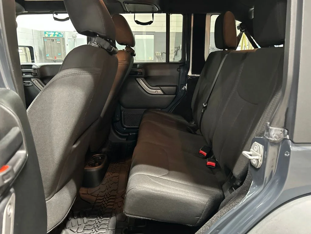 Used 2018 Gray Jeep Unlimited Sport image 21
