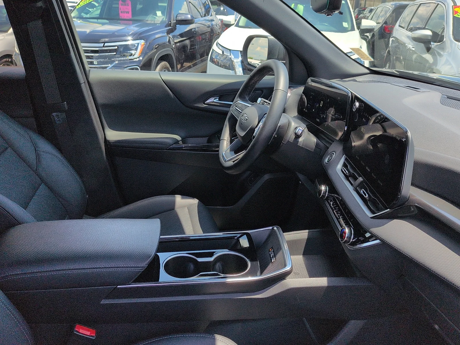 Used 2025 Mosaic Black Metallic Chevrolet FWD LT image 7