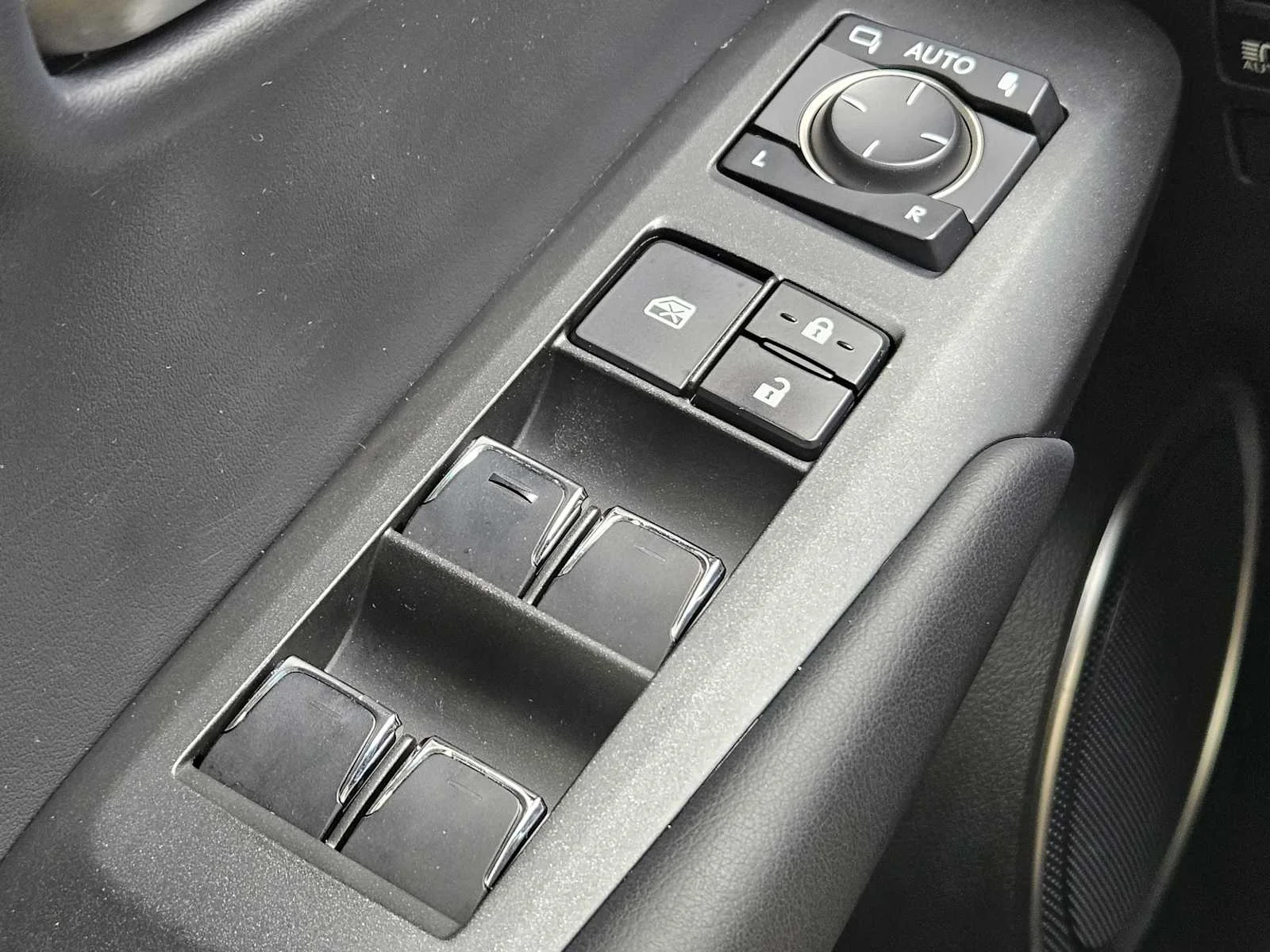 Used 2019 Nebula Gray Pearl Lexus  image 19