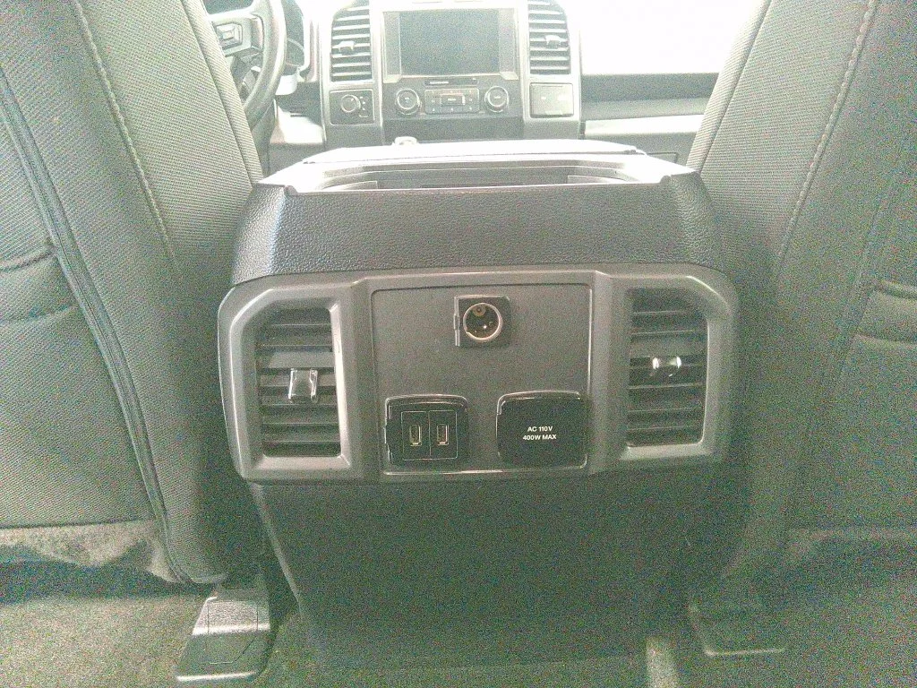 Used 2019 Blue Ford XLT image 15
