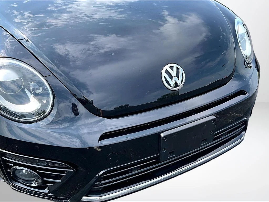 Used 2017 Black Volkswagen 2.0T R-Line image 28