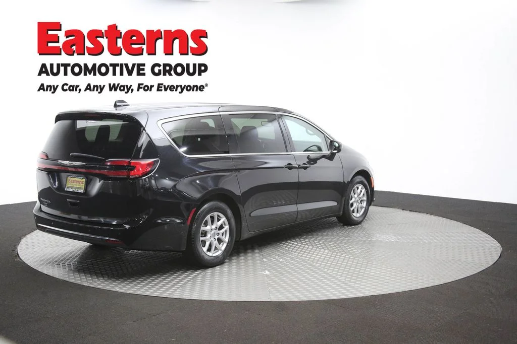 Used 2023 Black Chrysler Touring L image 42