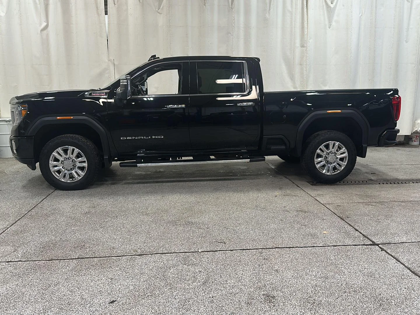 Used 2022 GMC Sierra 2500HD Denali with VIN 1GT19REY2NF258229 for sale in Waconia, Minnesota