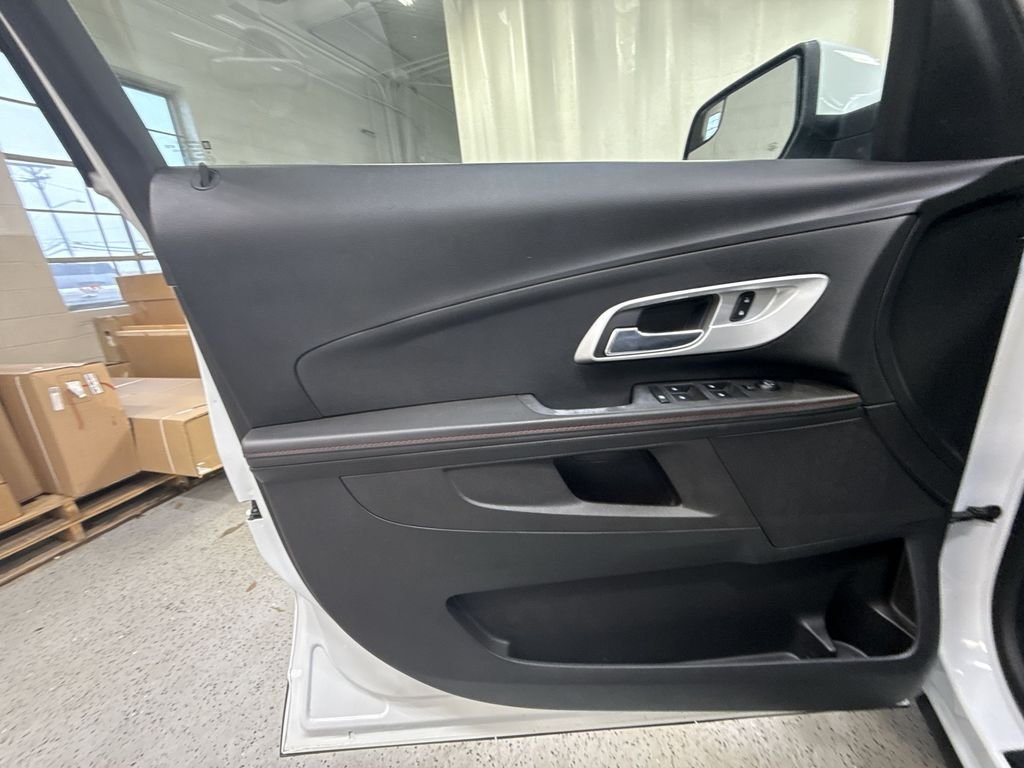 Used 2012 Summit White Chevrolet LT image 30