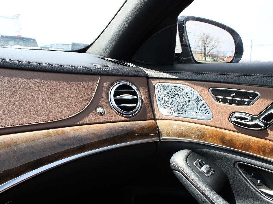 Used 2015 White Mercedes-Benz S 550 image 28