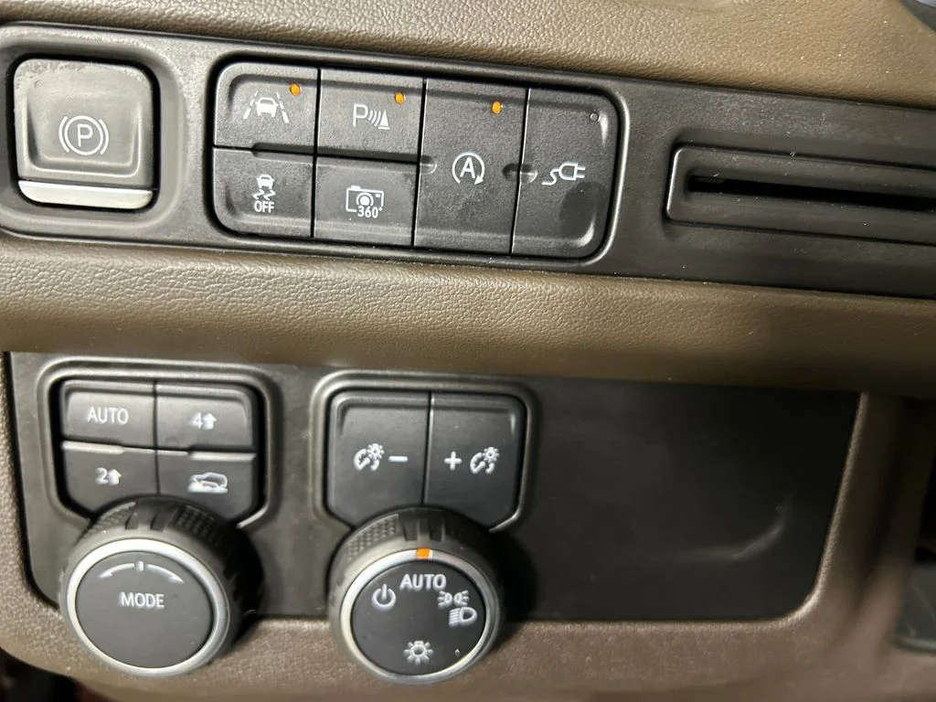 Used 2022 Orange Chevrolet LT image 15