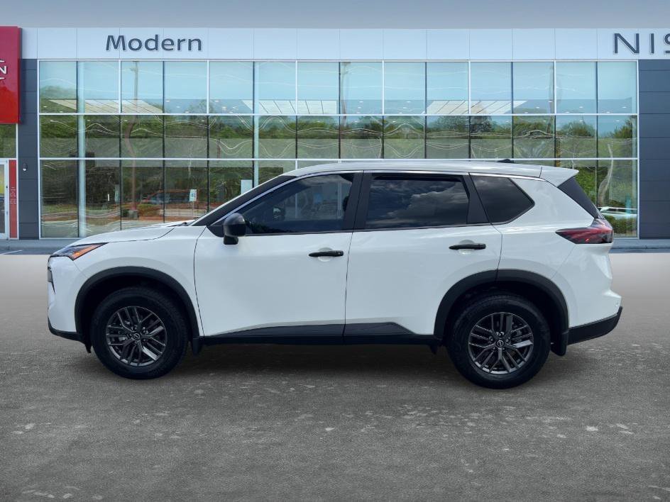 Used 2024 Glacier White Nissan S image 8