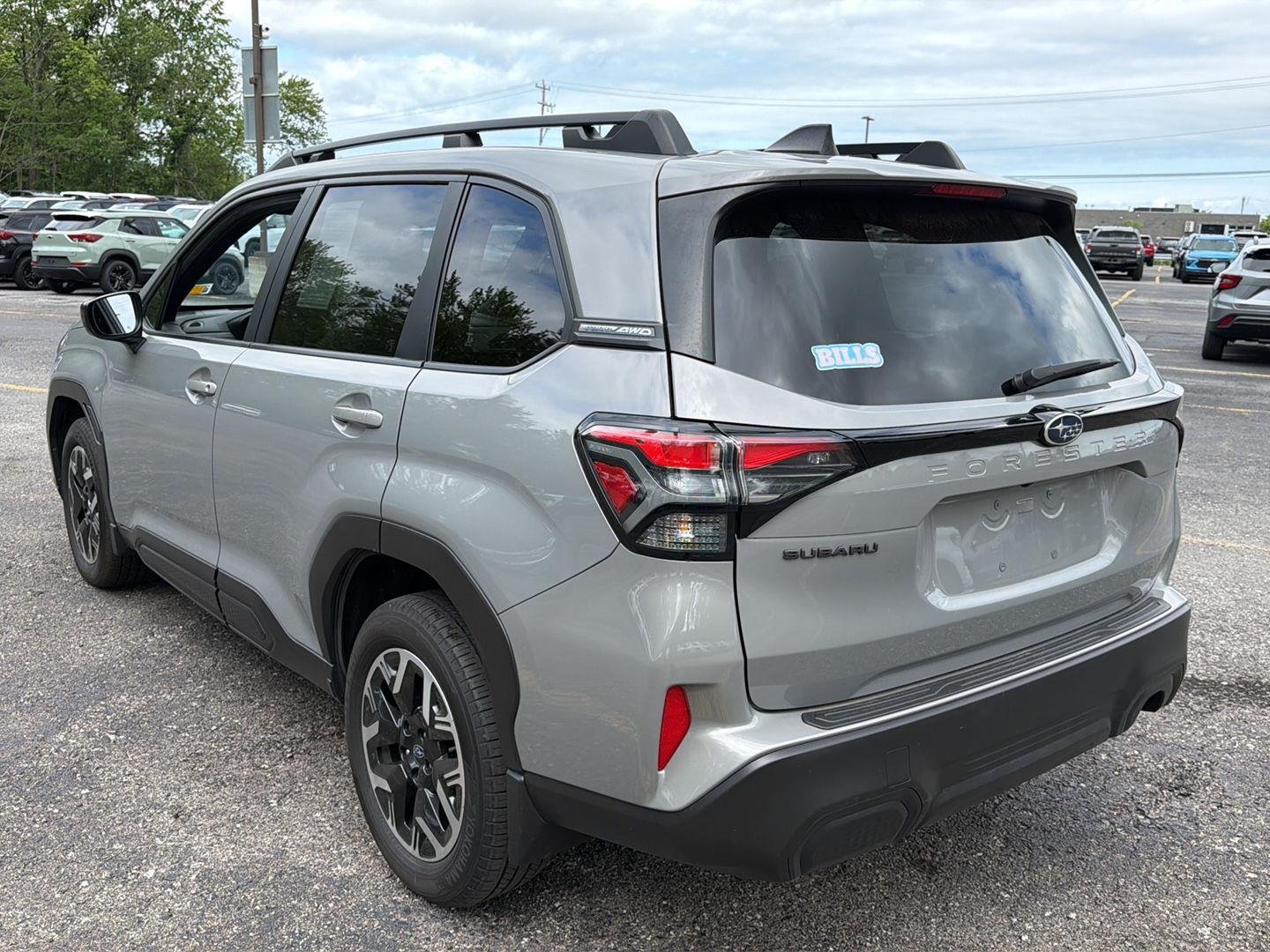 Used 2025  Subaru Premium image 10