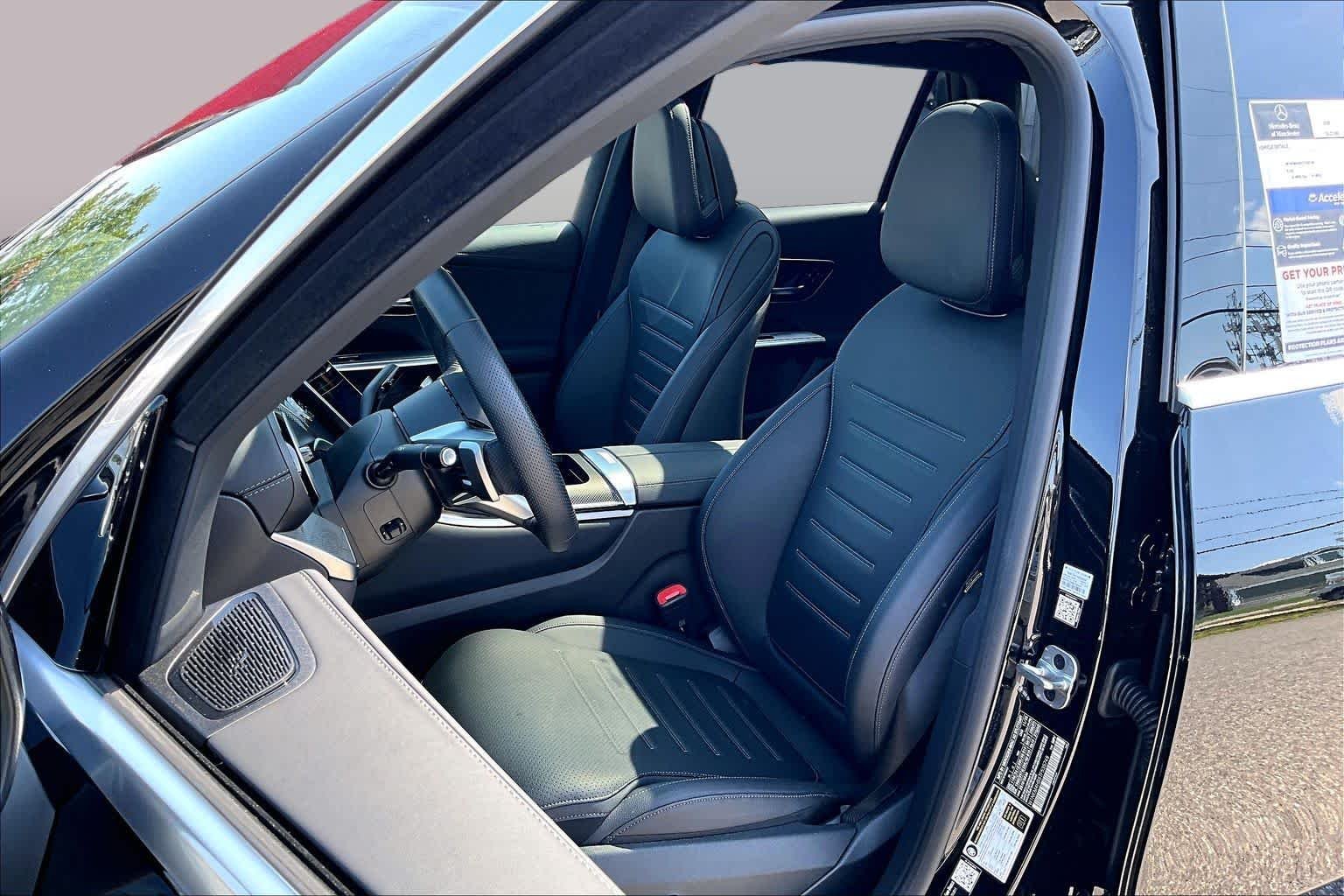 Certified Used 2026 Black Mercedes-Benz GLC 300 image 9