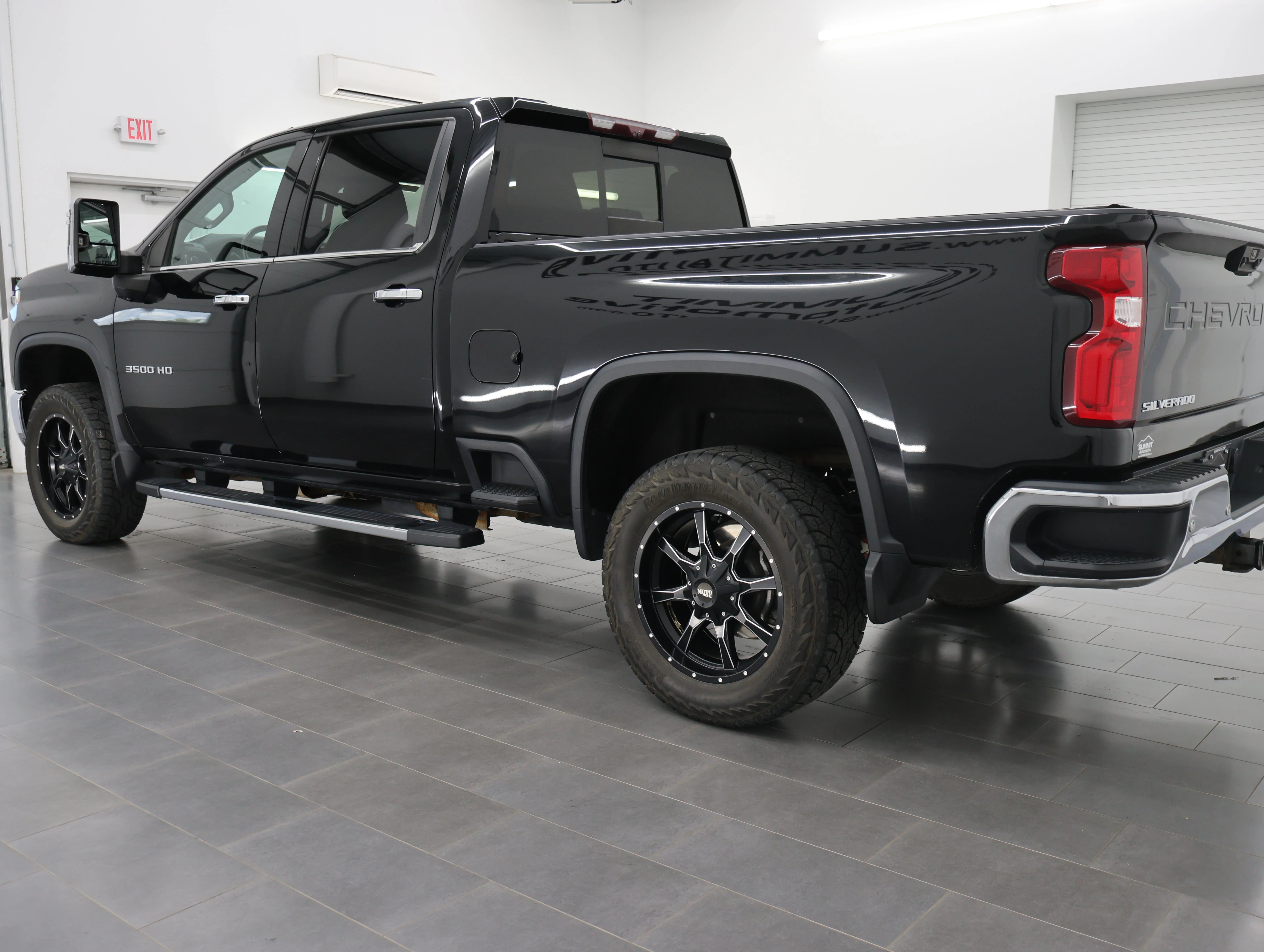 Used 2020 Black Chevrolet LTZ image 5