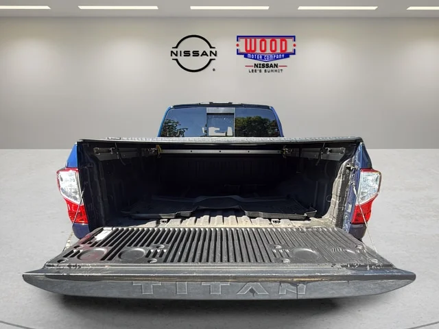 Used 2017 Deep Blue Pearl Nissan PRO-4X image 17