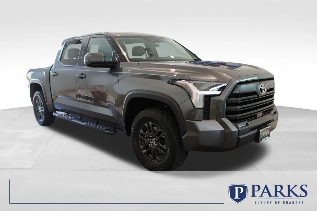 2023 Toyota Tundra SR5 3.4L 4WD CrewMax 5.5' Bed's photo