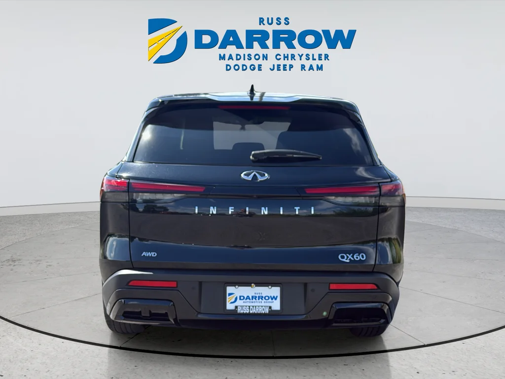 Used 2023 Black INFINITI PURE image 4