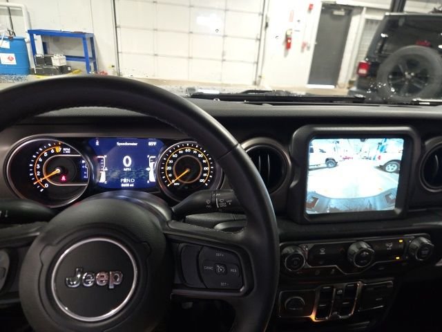 Used 2022 Gray Jeep Willys image 17