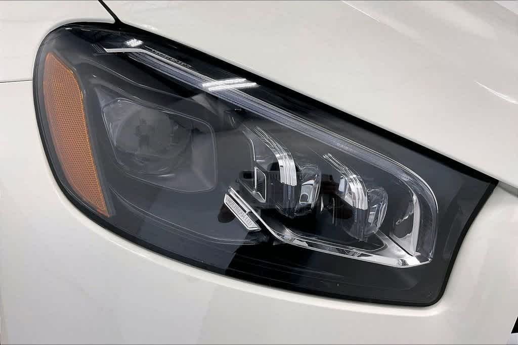 Certified Used 2026 Polar White Mercedes-Benz GLS 450 image 28